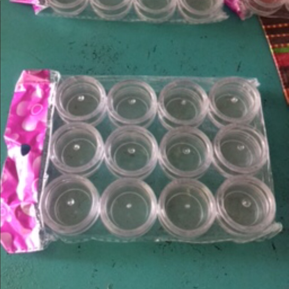 Sample size containers new